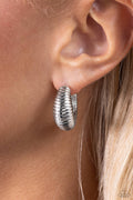 Textured Tenure - Silver - Paparazzi