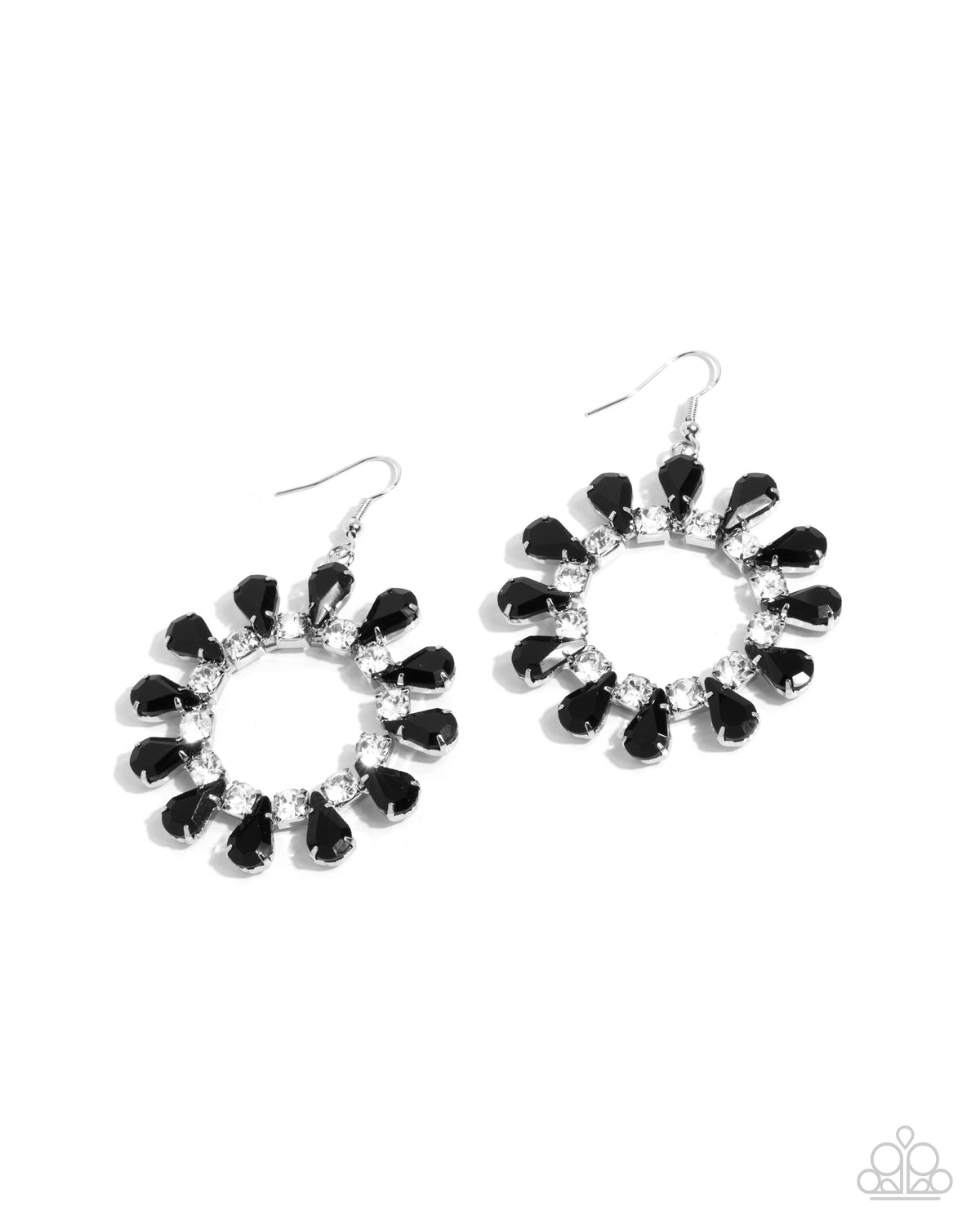 Wreathed Wish - Black - Paparazzi