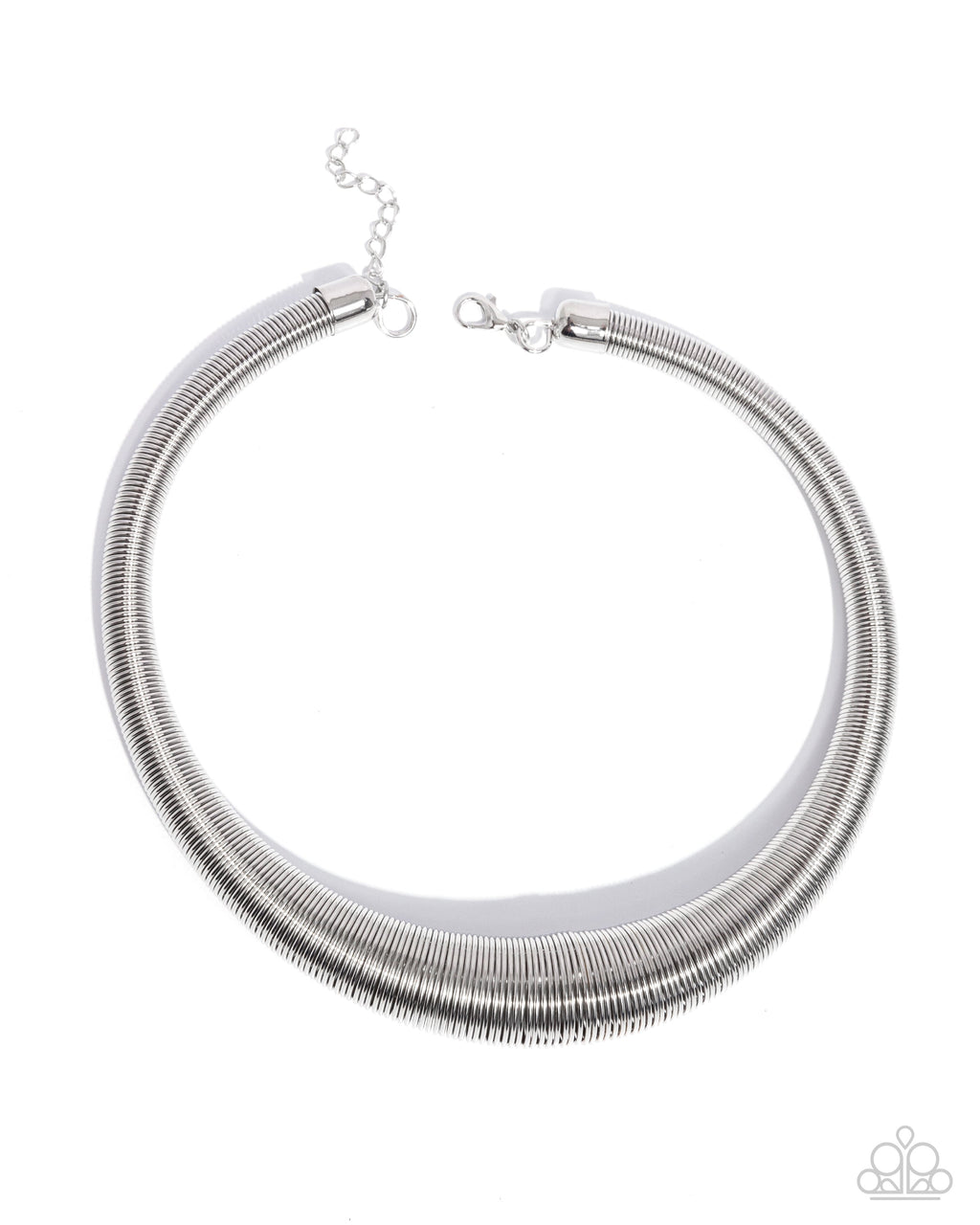Dramatic Dynasty - Silver - Paparazzi