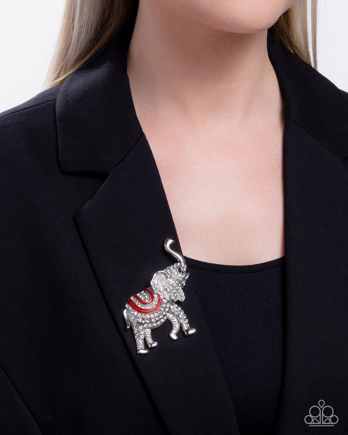 Elephant Embrace - Red - Paparazzi