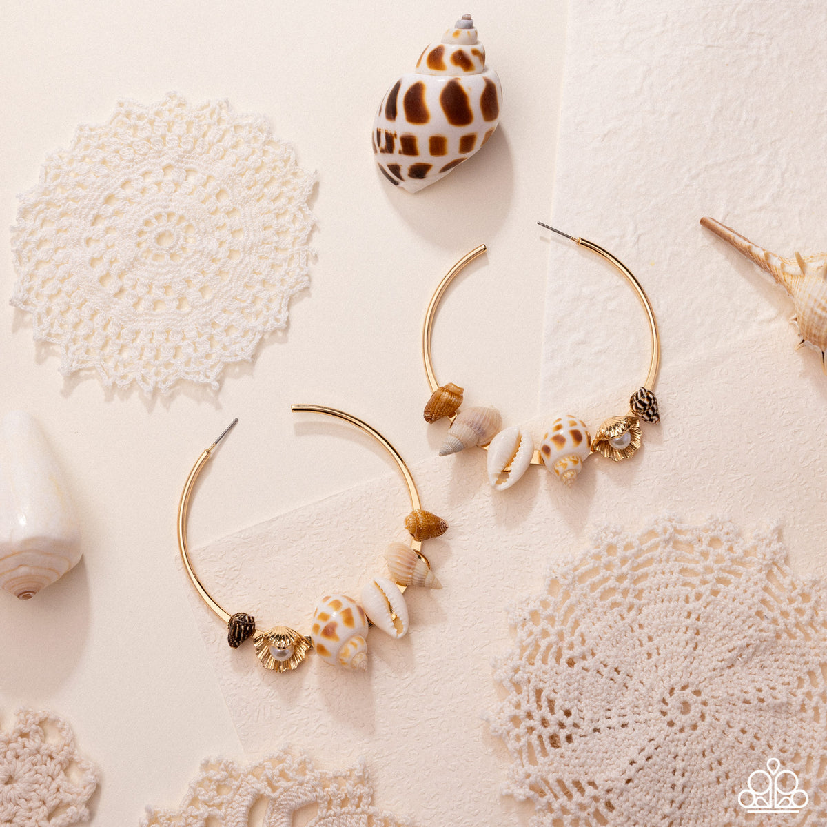 Seashell Sonnet - Gold - Paparazzi