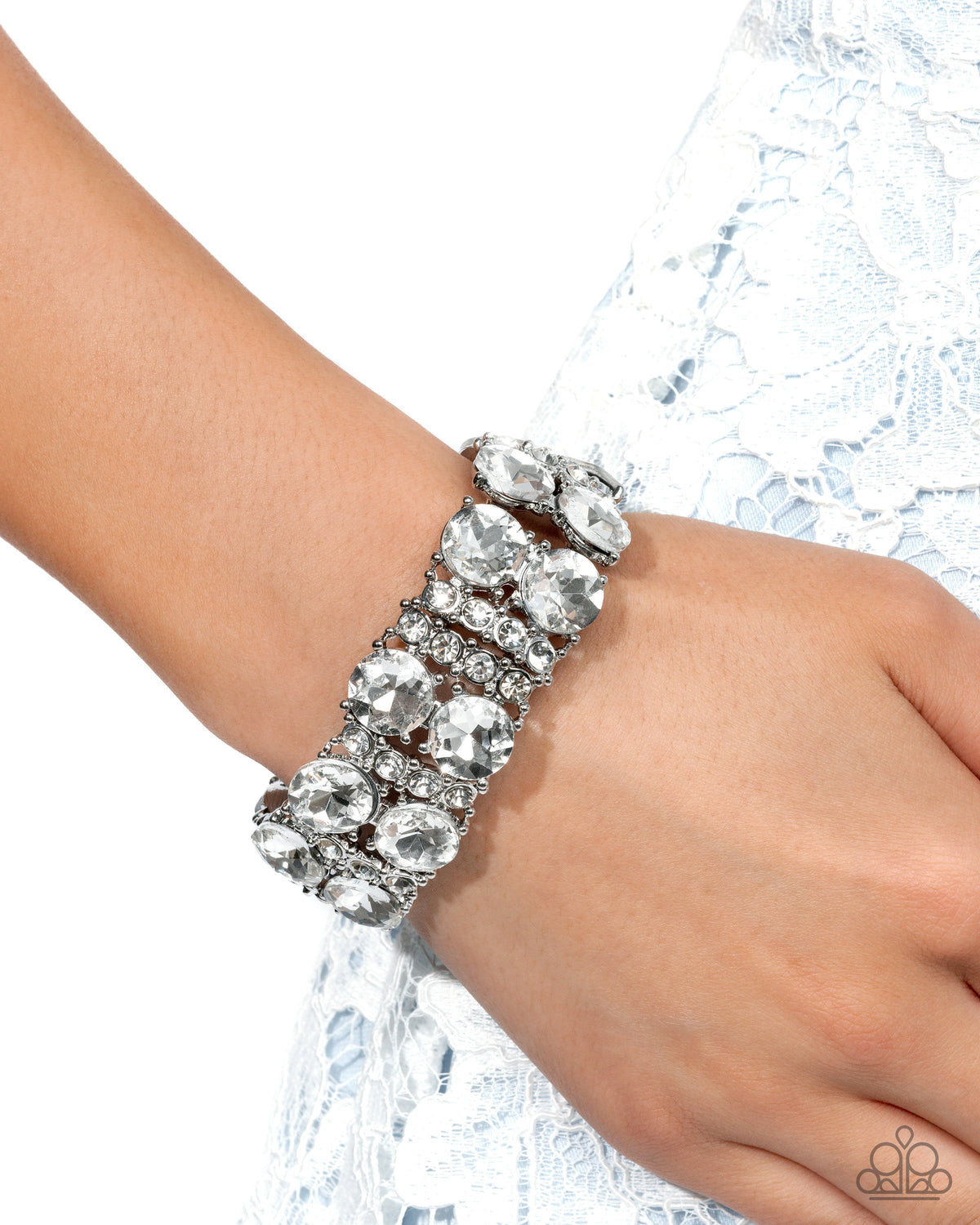 Exact Elegance - White - Paparazzi