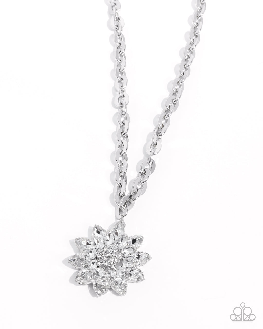 Glamorous Garden - White - Paparazzi