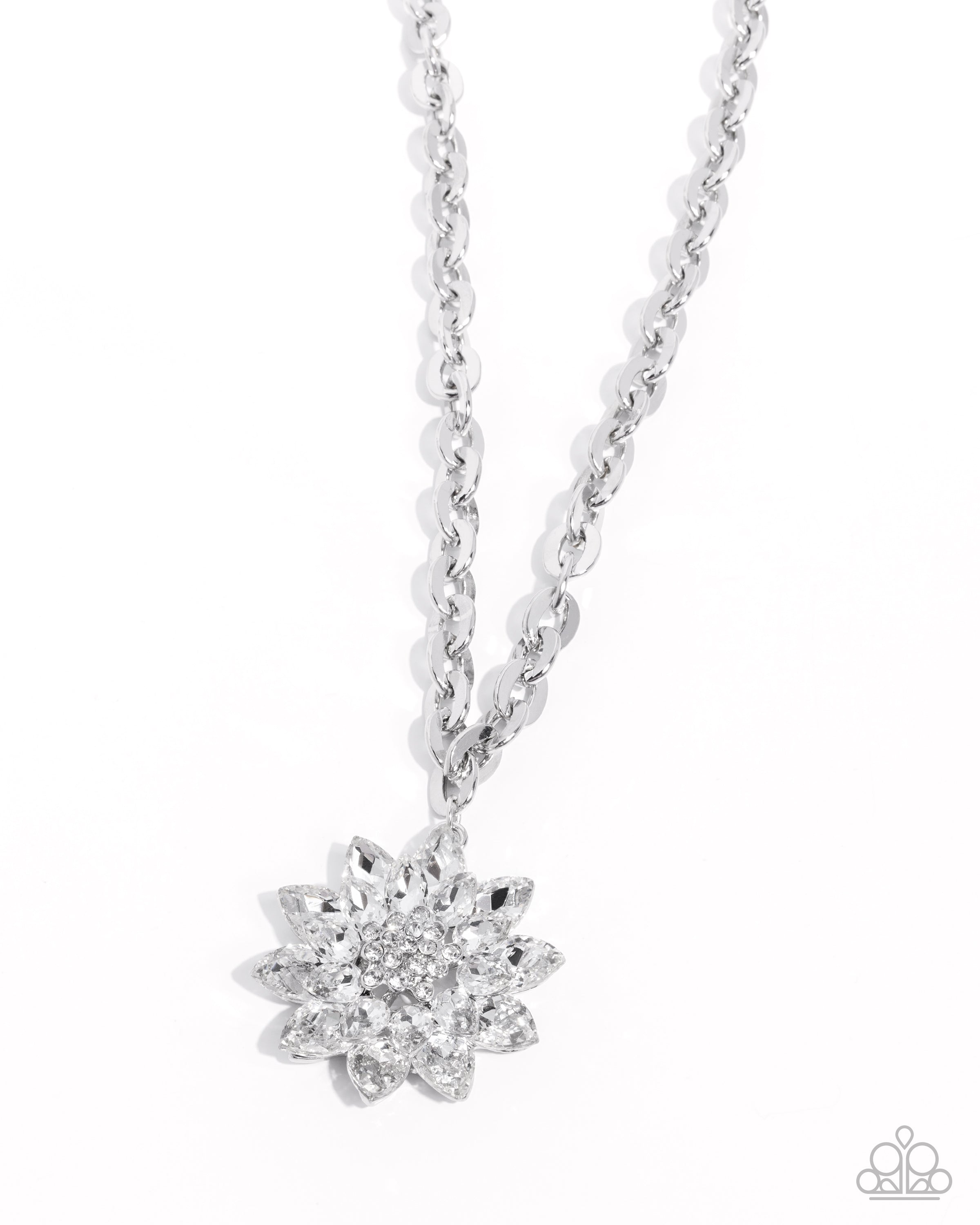Glamorous Garden - White - Paparazzi
