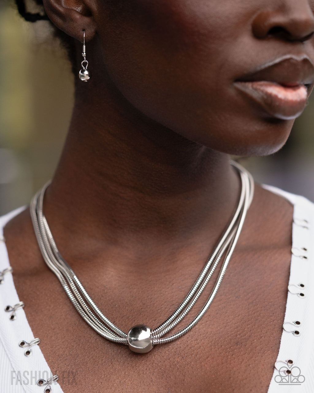 Sleek Study - Silver - Paparazzi