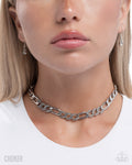 Daring Delight - Silver - Paparazzi
