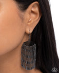 Fringe Foundation - Black - Paparazzi