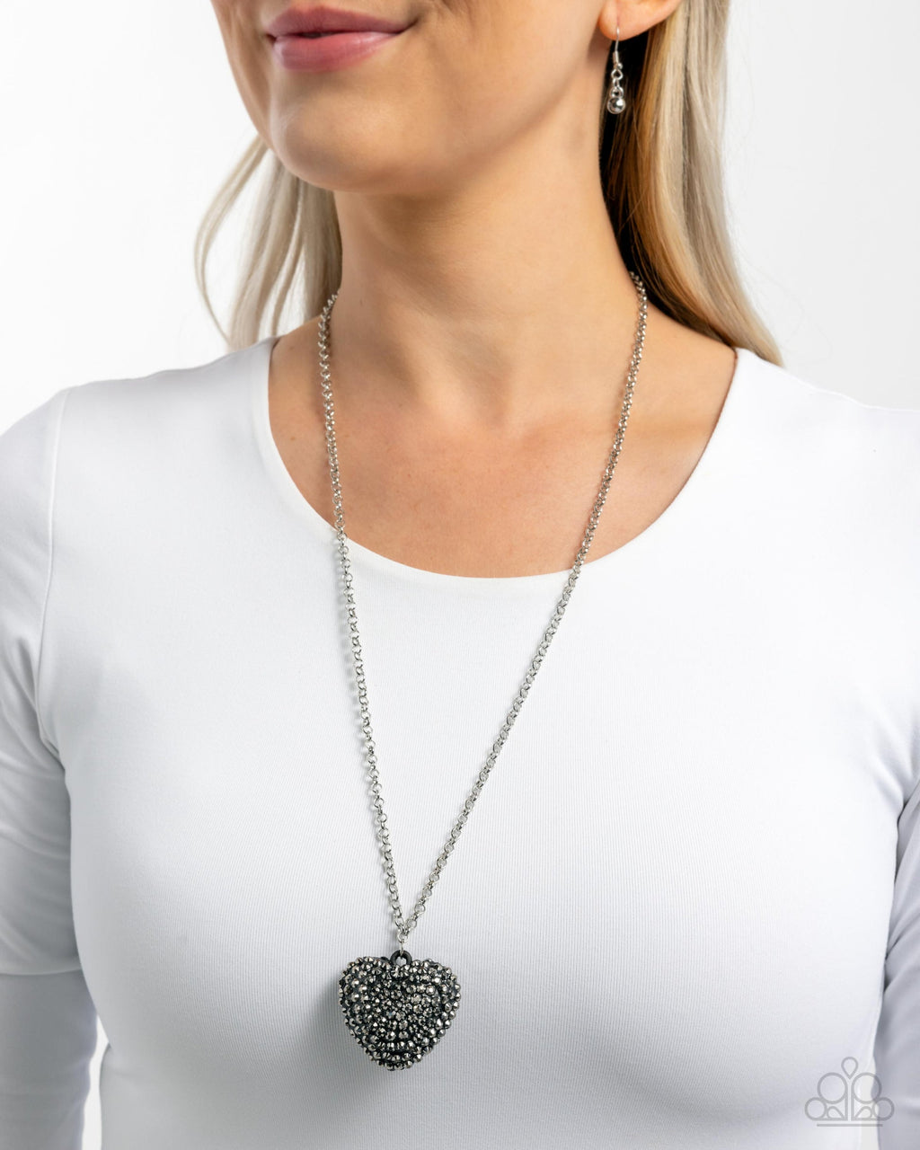 Smitten Sensation - Silver - Paparazzi