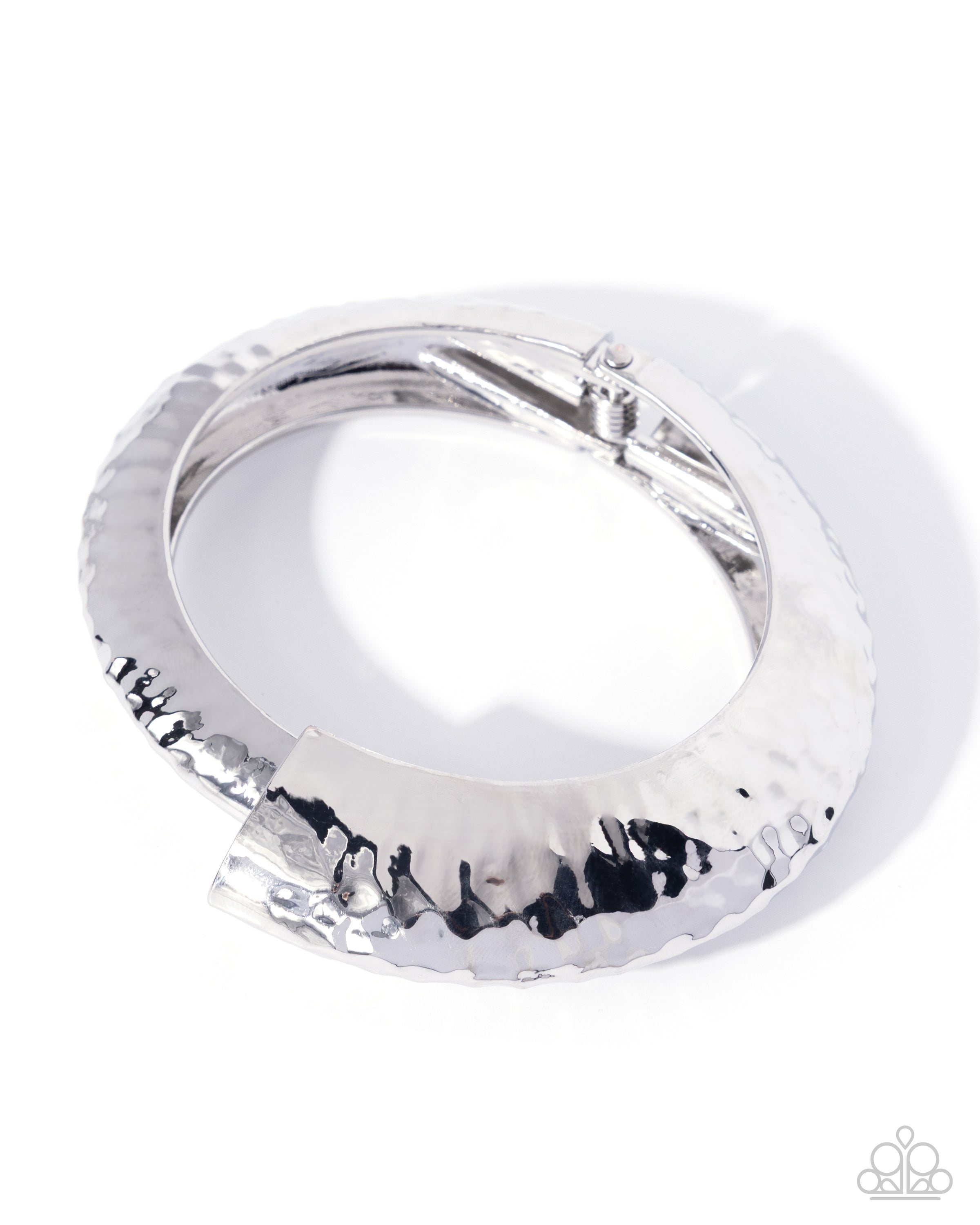Stately Sass - Silver - Paparazzi